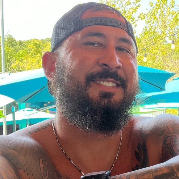 Meet your Posher, Stephen - Picture 1 of 1